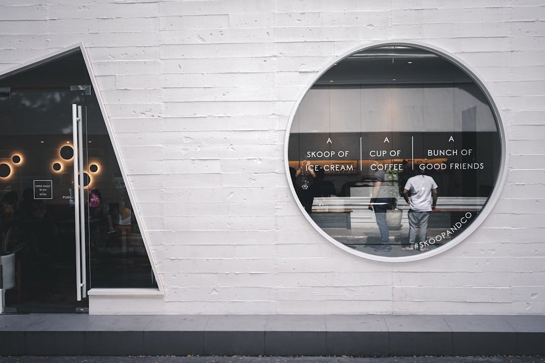 How AI and AR Together Are Redefining In-Store Experiences