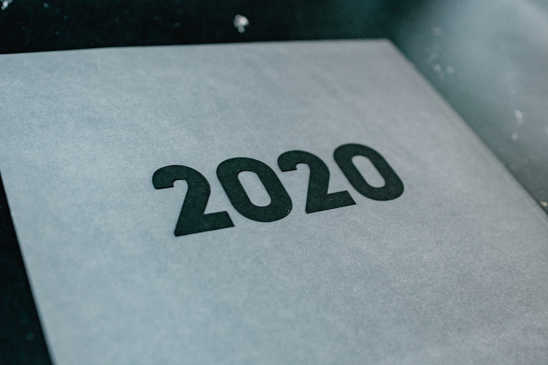 How to Write a Resume That Gets You Hired in 2025
